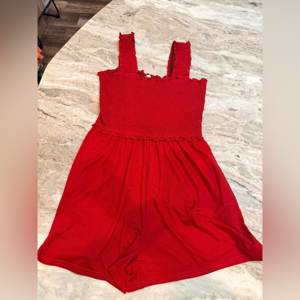 Caracilia Red Smocked Romper NWT Size L Sleeveless Stretch